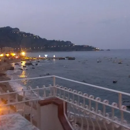 Alfia & Turi - Taormina Apartment *