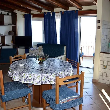 Alfia & Turi - Taormina Apartment *